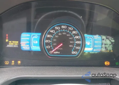 2011 Ford Fusion Hybrid from USA, damaged, VIN 3FADP0L32BR117459